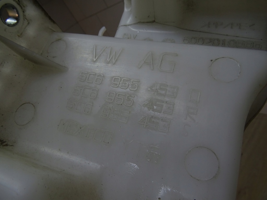 фото №6, Бачок омивача vw jetta 5c6955453d llu