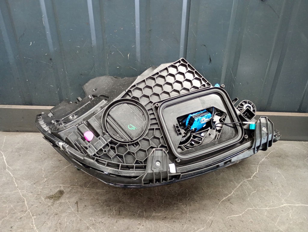 фото №11, A2069067903 фара левый mercedes w206 c klasa digital light