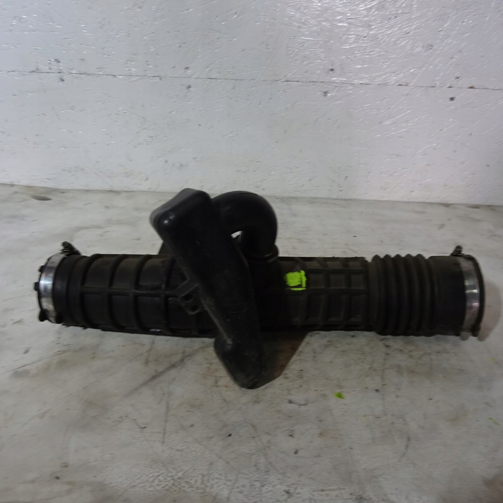 фото №1, Dacia lodgy 1.6 труба шланг воздуха 8201529827