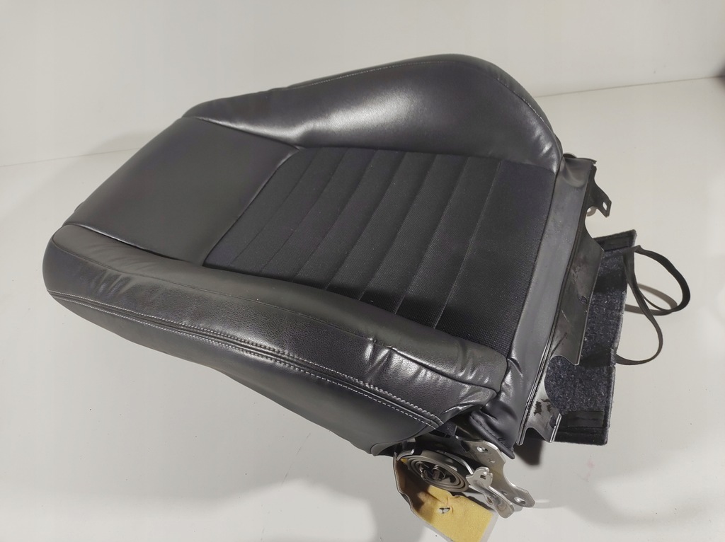 фото №9, Lexus is300h 13r спинка сиденье правое