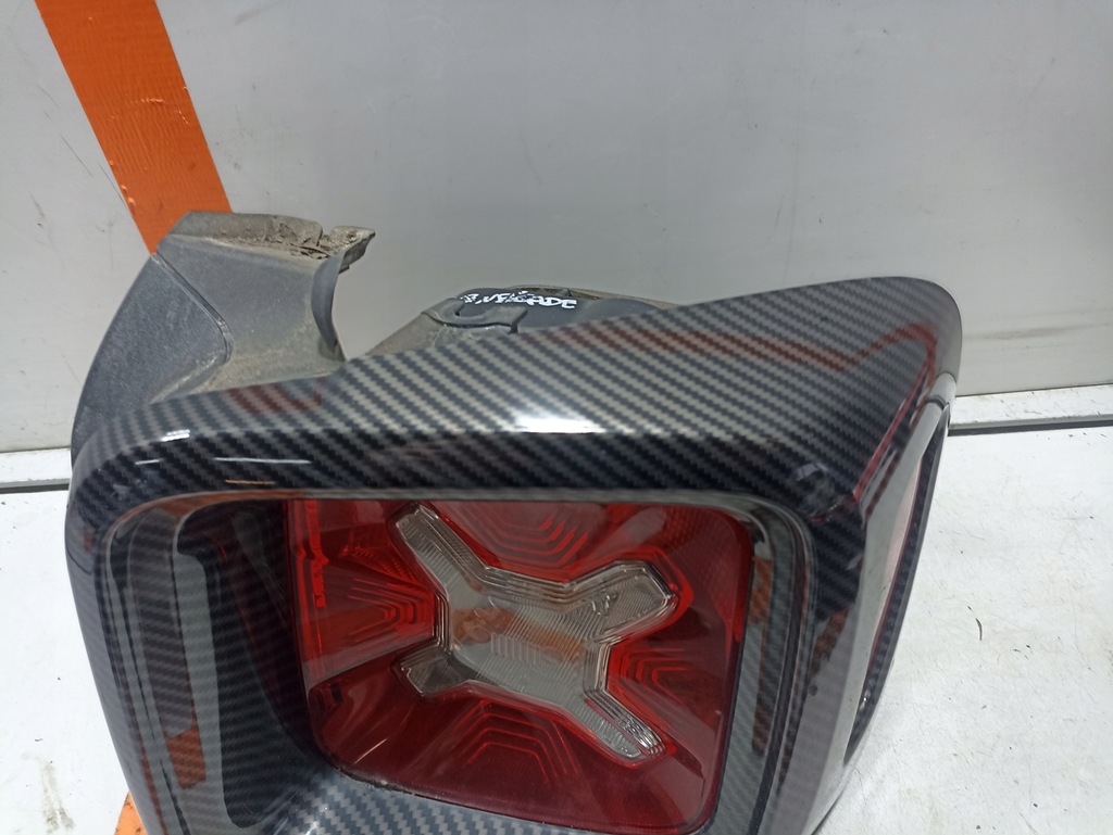 фото №2, Jeep renegade лампа права задня 52054534