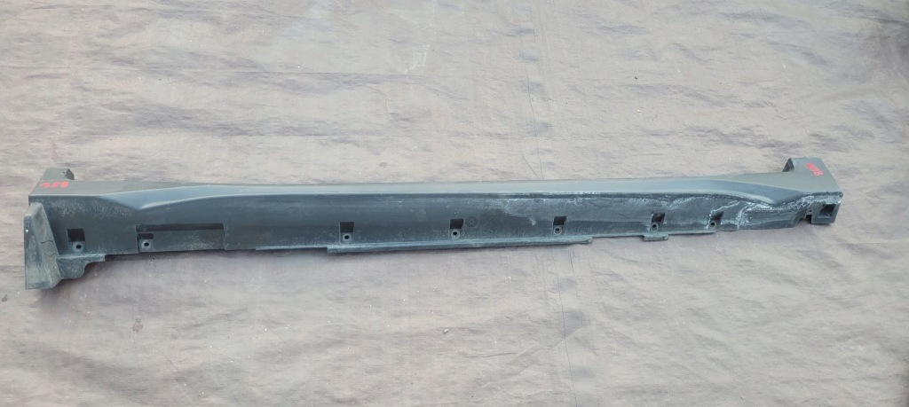 фото №1, Nissan x-trail t32 молдинг порог правая порог правый // 588