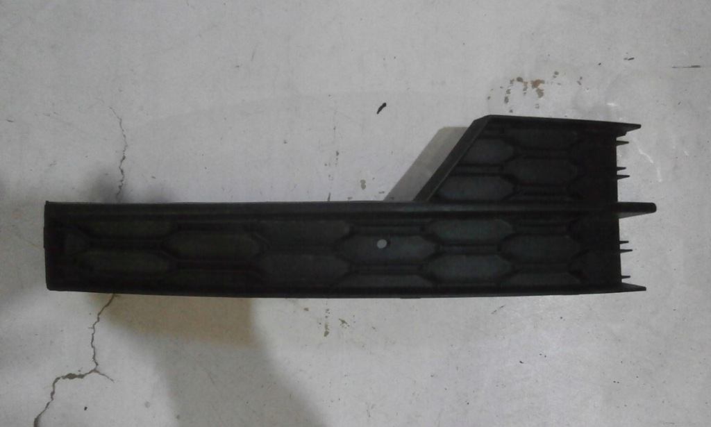 фото №1, Решётка радиатора решётка правая skoda octavia iii lift 5e0