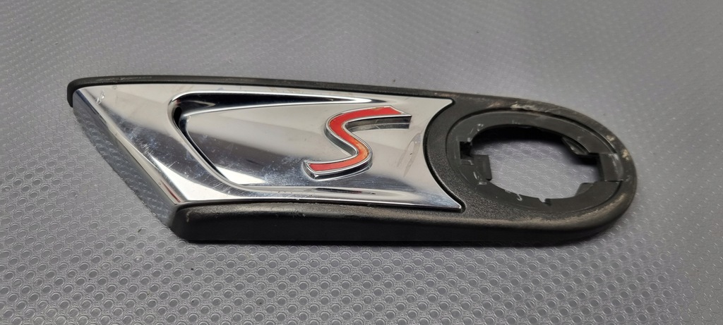 фото №3, Mini cooper s r55 r56 молдинг крила права 2751970