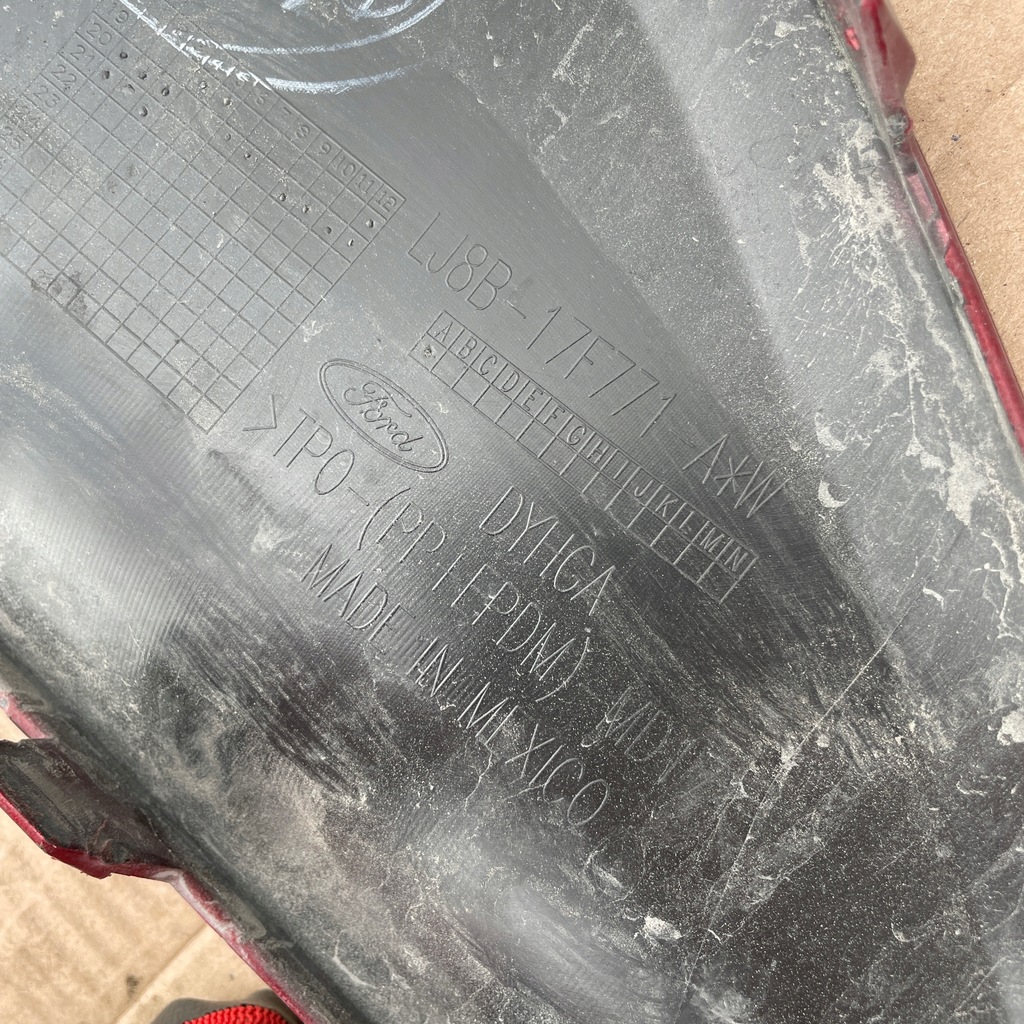 фото №13, Ford mustang mach-e 20- накладка нижняя молдинг бампера перед lj8b-17f771-aw