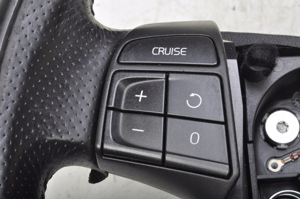 фото №8, Volvo c30 s40 c70 ii повітропровід шкіряний r-design