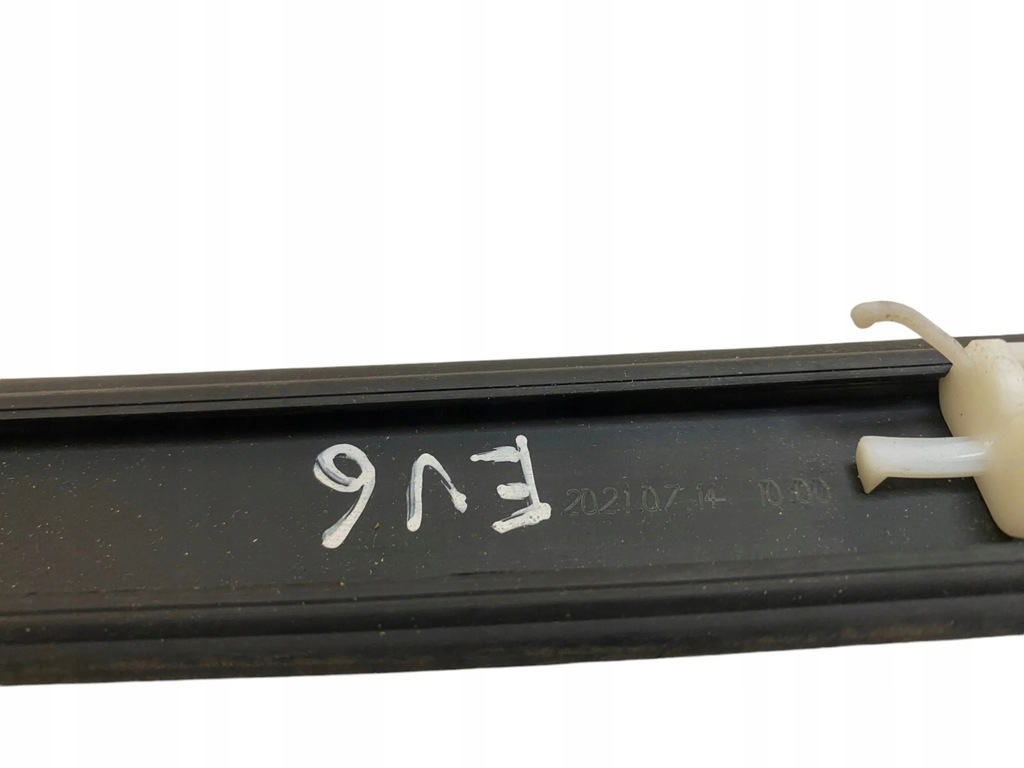 фото №6, Kia ev6 2021 молдинг скло лобове / передньої