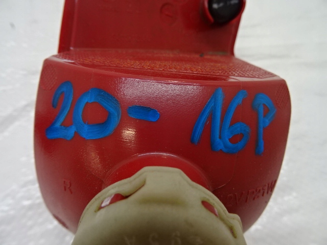 фото №9, Citroen c5 aircross правая лампа противотуманная бампера 9811718380