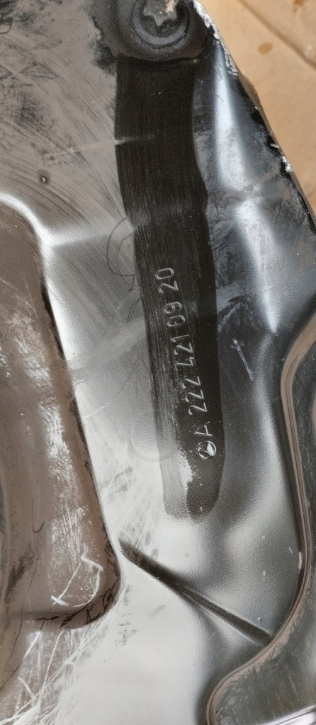 фото №8, Поворотний кулак ступиця mercedes s klasa w222 2221901 лівий перед