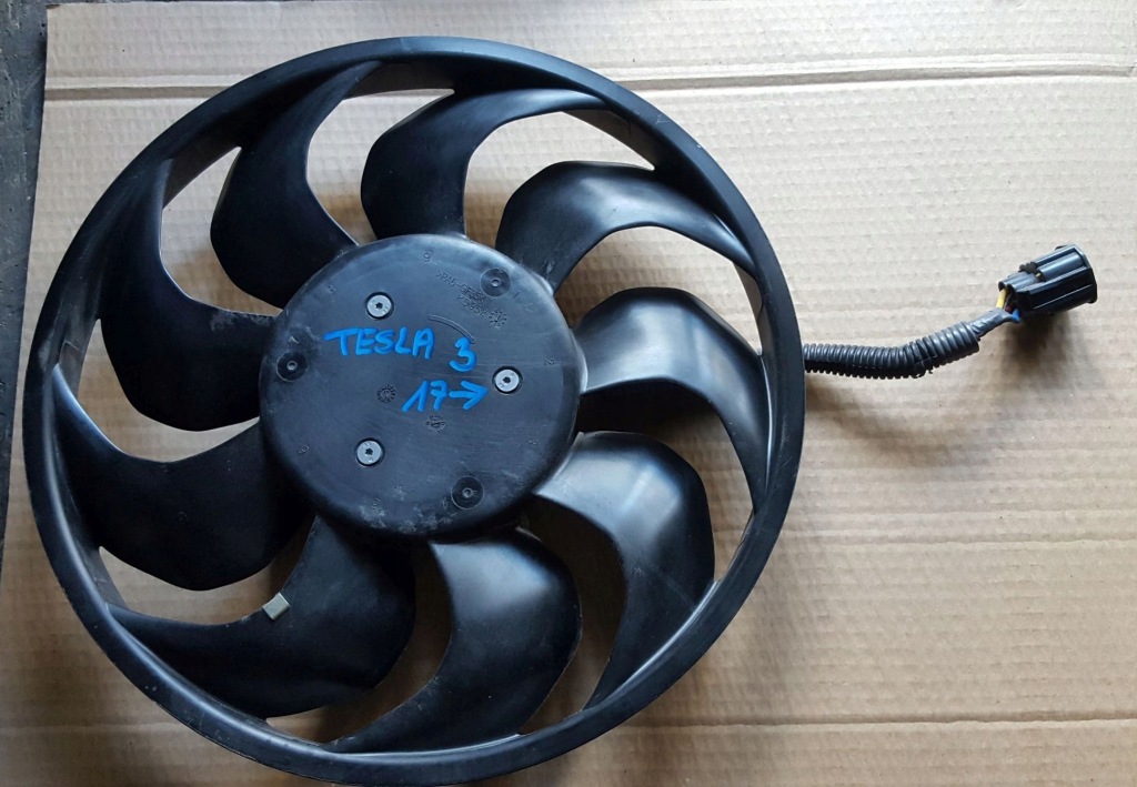 Купити Вентилятор радіатора tesla model 3 17-
