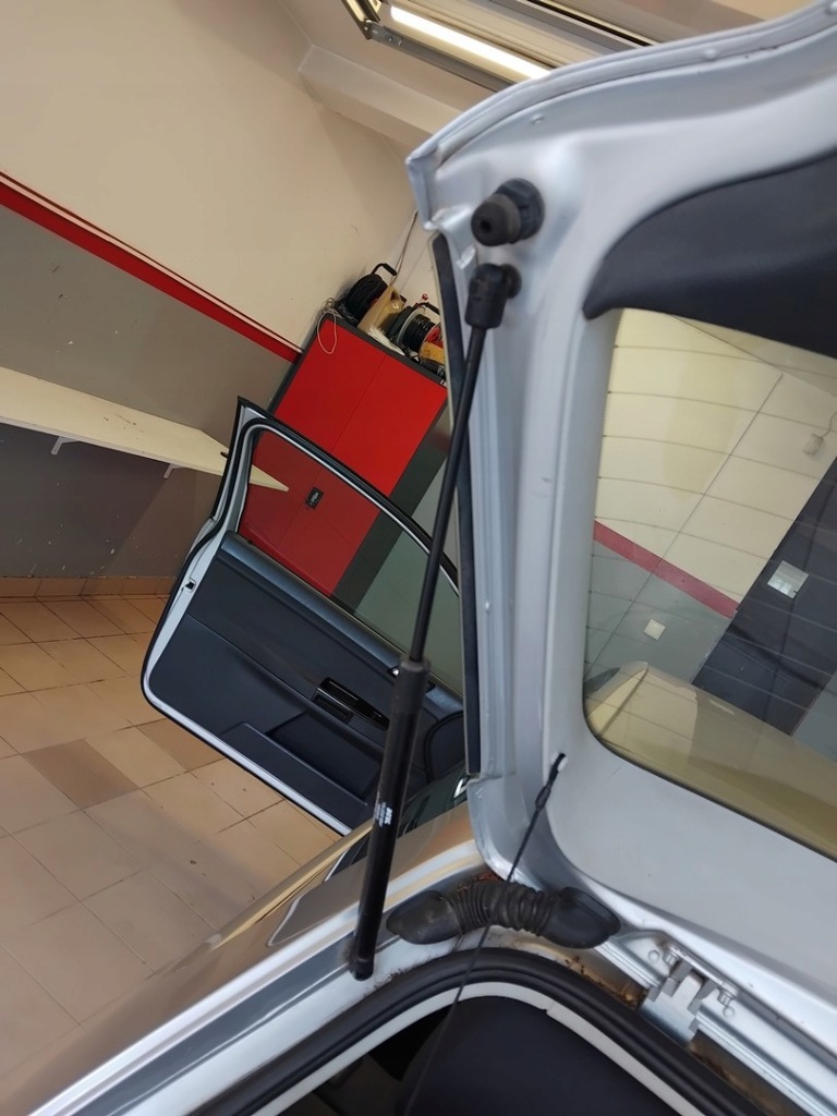 фото №15, Привод крышки багажника vw polo 9n 9n3 версия 3d 5d 6q6827550c