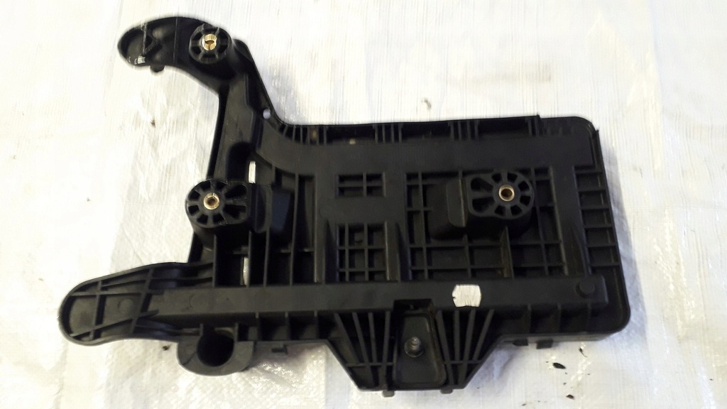 фото №9, Основание аккумулятор 1k0915333c, volkswagen оригинальный номер