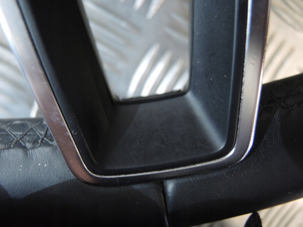 фото №5, Porsche macan 95b lift воздуховод кожа мультифункция с подогревом