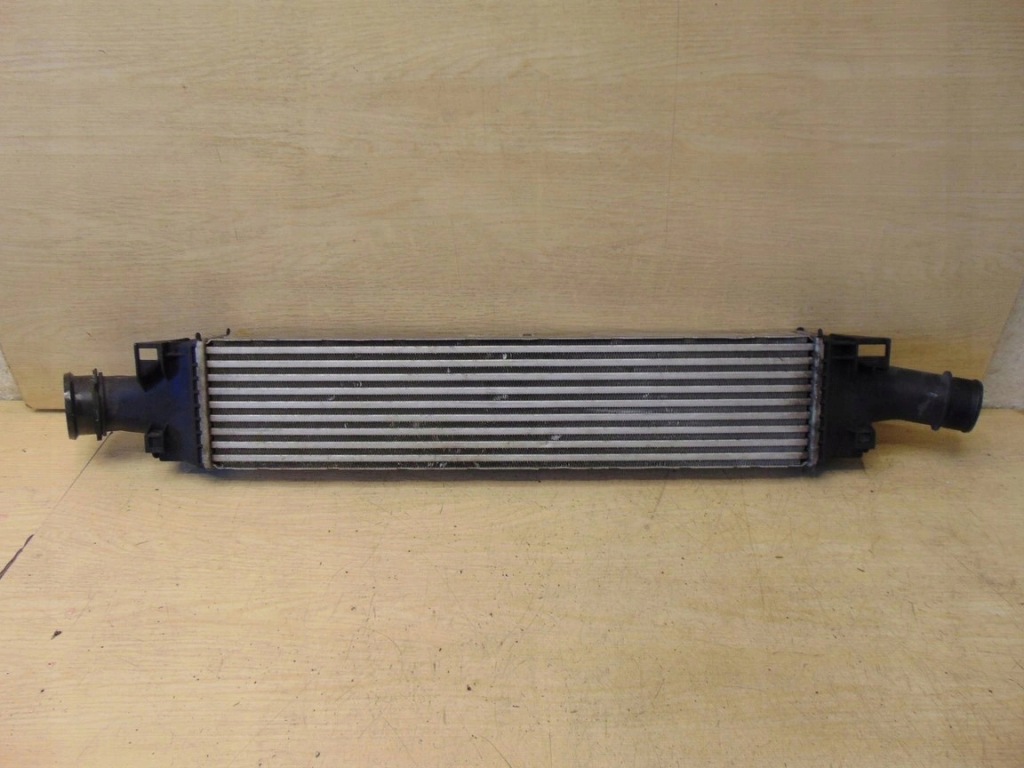 Радіатор інтеркулер audi a4 a5 a6 q5 8w0145805q Недорого
