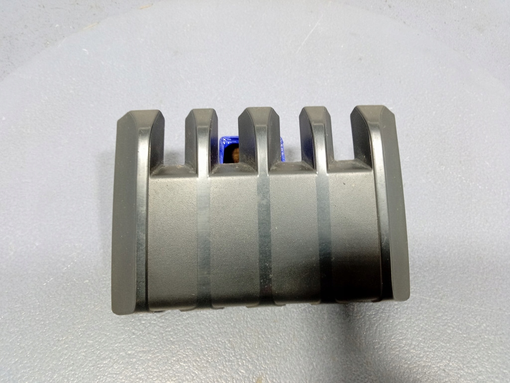 фото №2, Skoda scala заглушка радара решётка перед 657853655