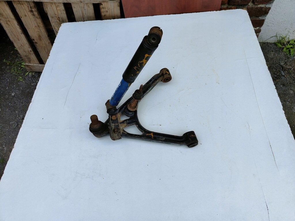 фото №1, Рычаг амортизатор шаровая опора mercedes 207 308 kaczka