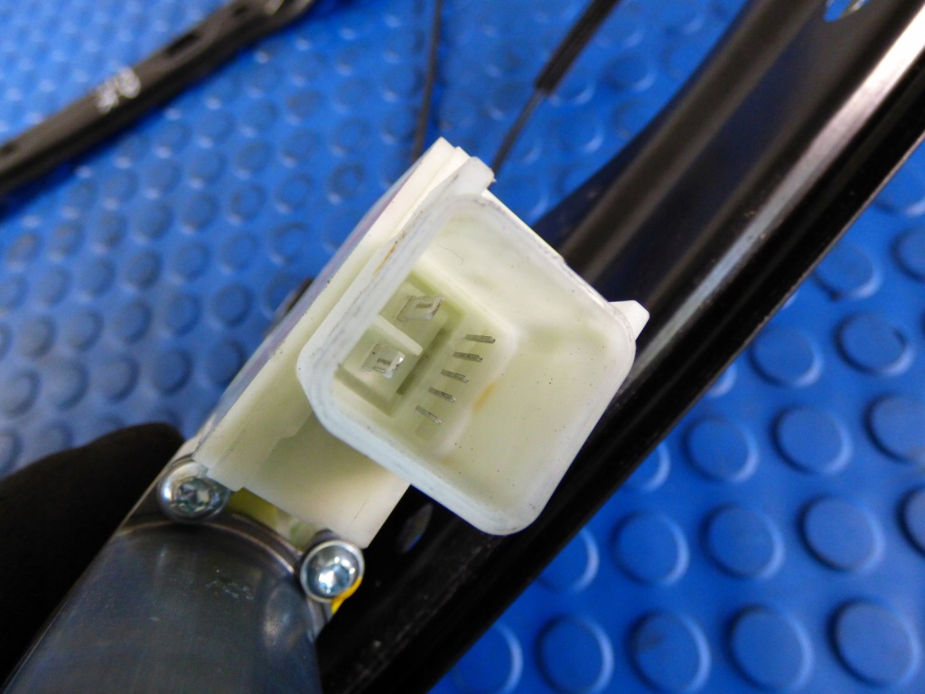 фото №5, Подъемник стекло моторчик правый перед astra k v