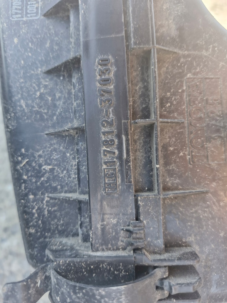 фото №7, Корпус фільтра повітря toyota prius iii ct200h 17812-37030 17750-37060