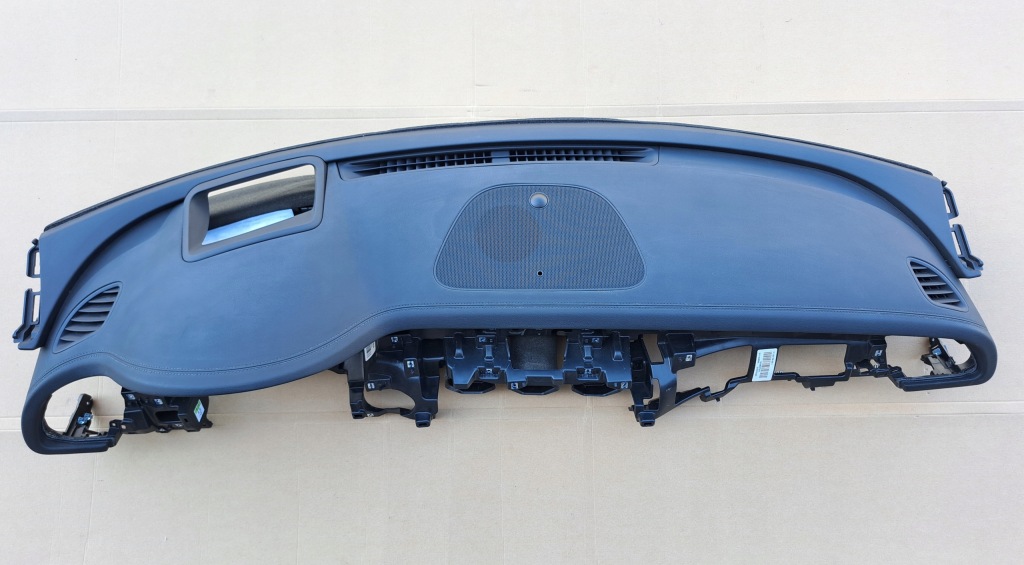 Приборная панель панель  приборная панель hud head up kia stinger 84710-j5300 оригинал Оригинал