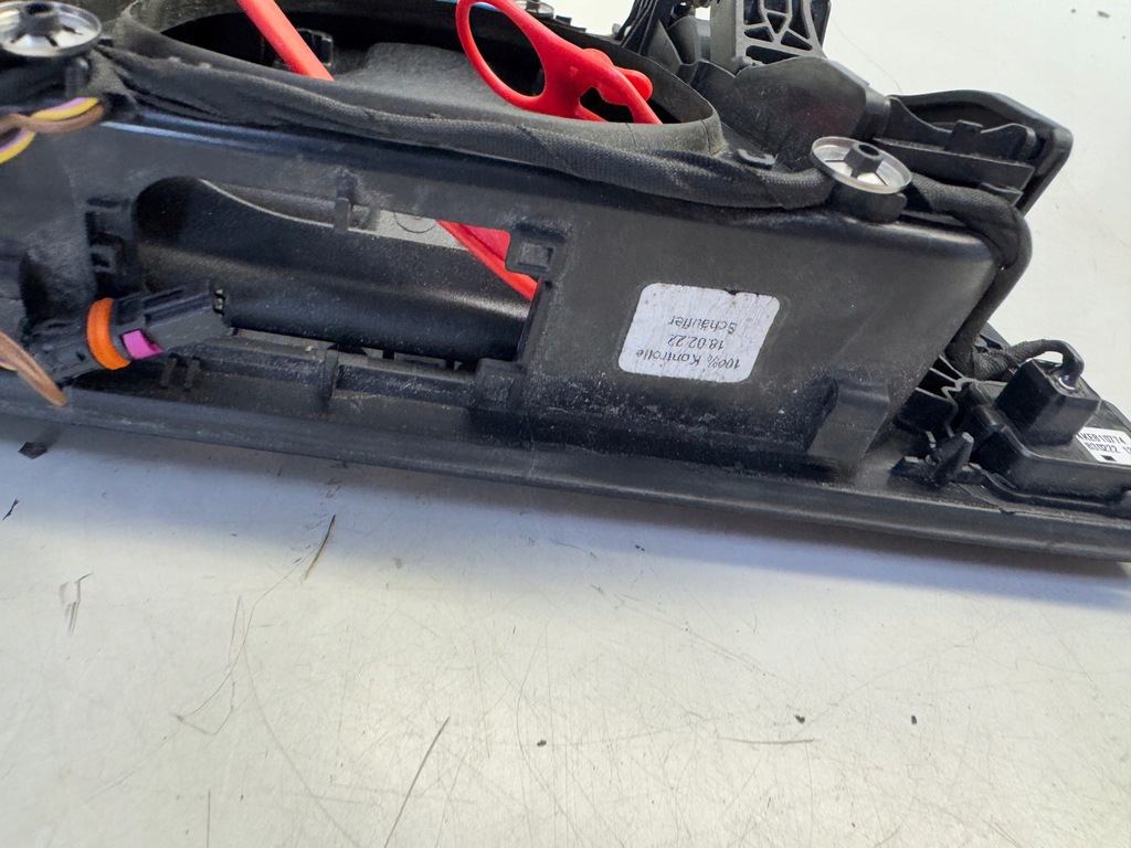 фото №9, Audi e-tron крышка разъём зарядки 4ke971375