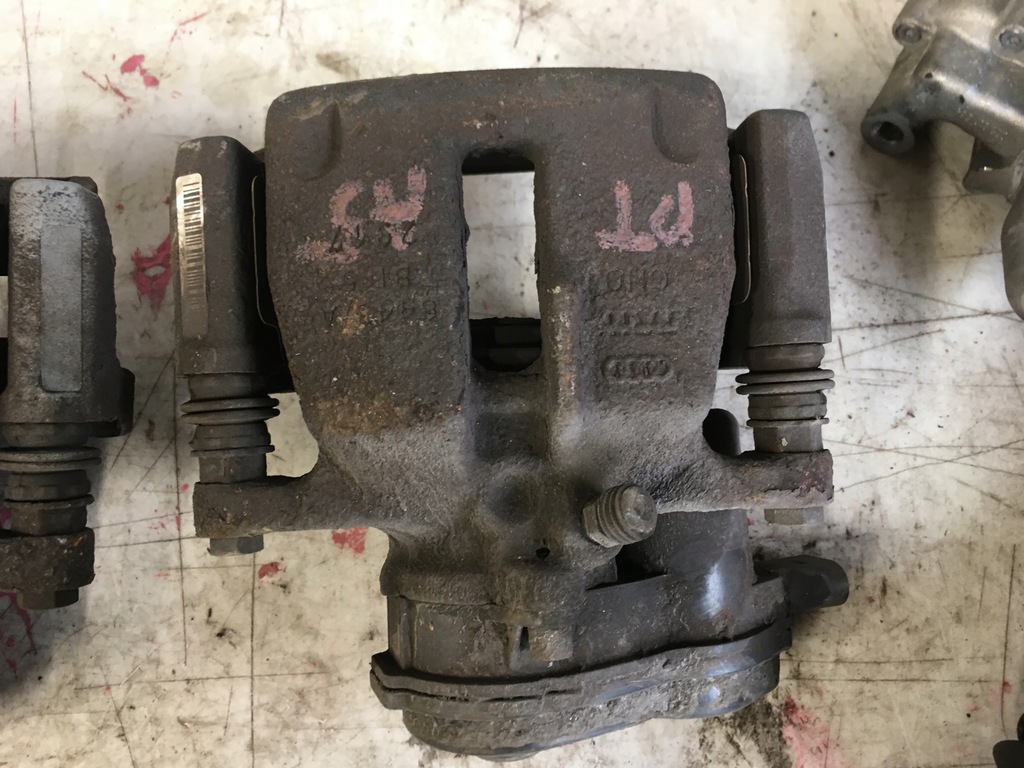 фото №1, Суппорт тормозной правый задняя audi a5 8t