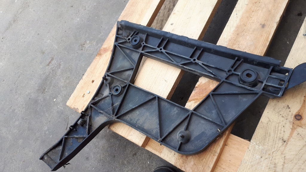 фото №11, A4 b8 s4 напрямна бампера задня sedan лівий правий kpl