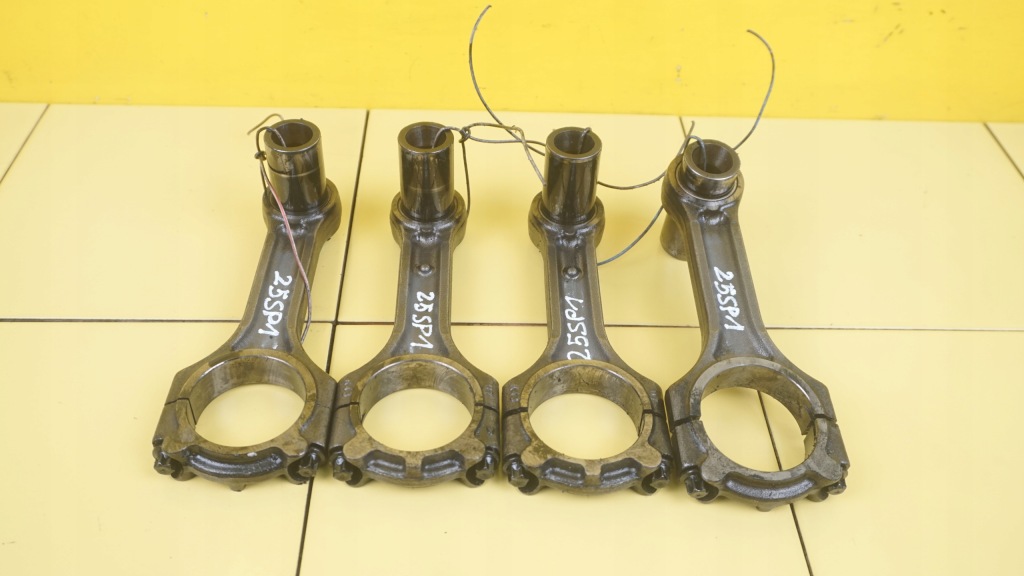 Купити Sportage i40 ix35 1.7 15r 116km d4fd шатун