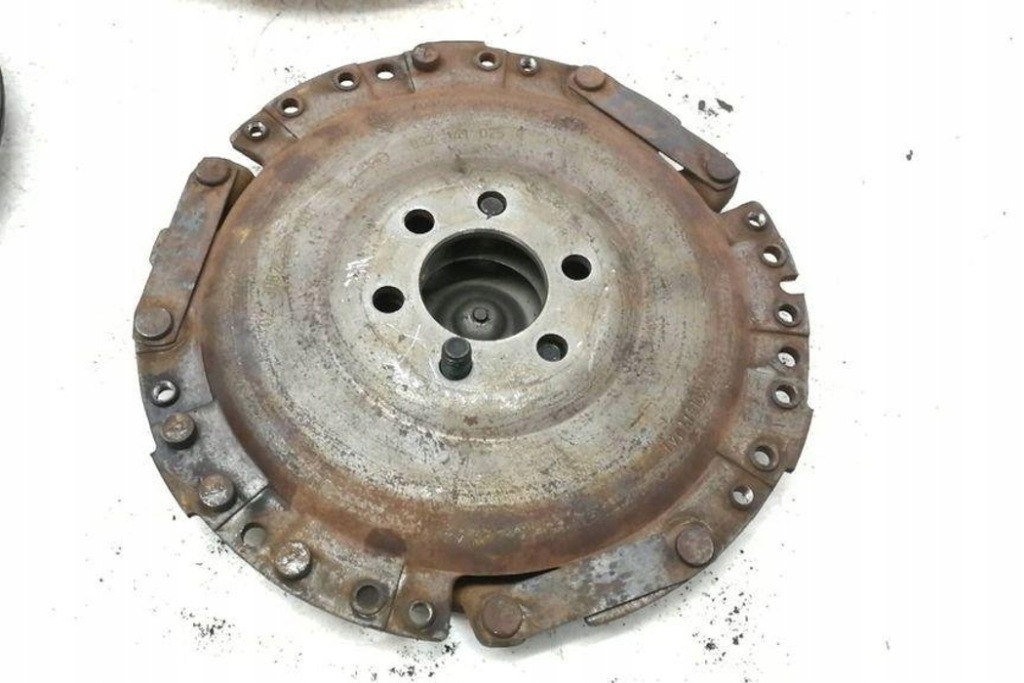 фото №7, Комплект зчеплення vw golf iv 1j1 027105273d 1.6l бензиновий 74kw 1998