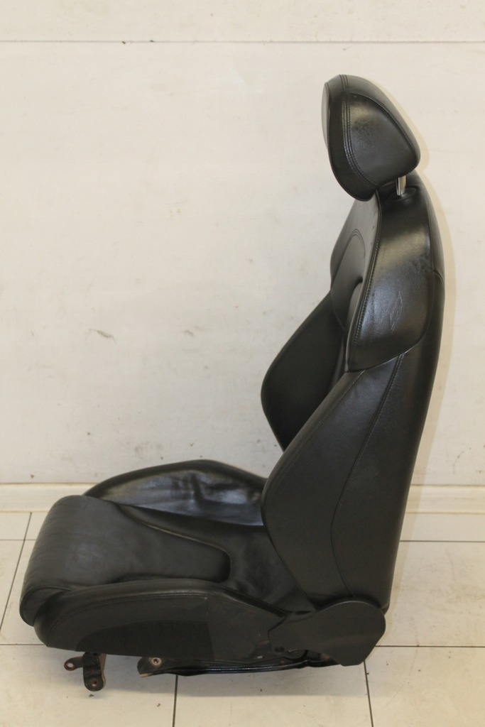 фото №9, Audi r8 420 06- сиденья audi r8 чёрные кожа eu