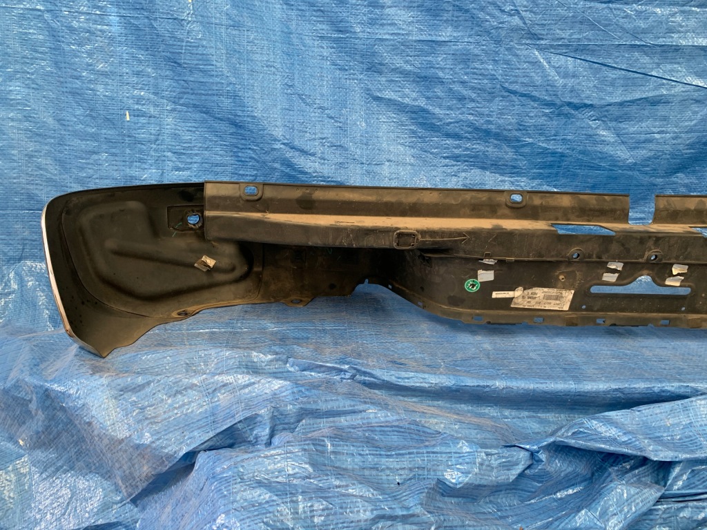 Volkswagen оригінальний номер 2h6807943 amorok бампер в Україні