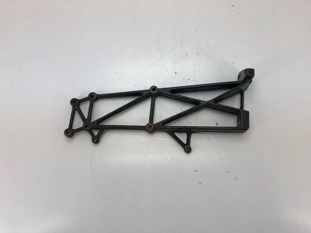 фото №1, Scania r кронштейн кронштейн глушителя катализатора 1378482