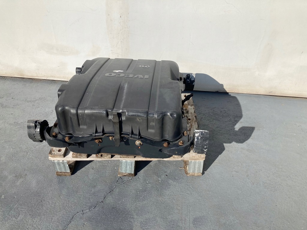 фото №5, Iveco stralis hiway euro6 коробка основание аккумуляторов