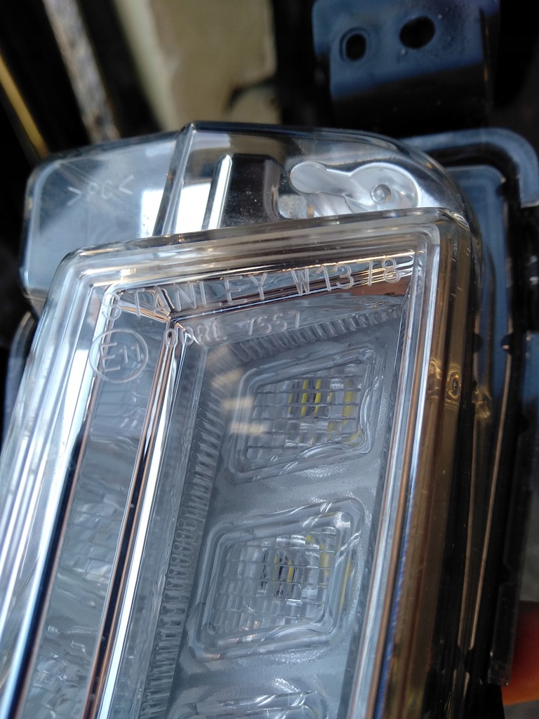 фото №5, Галогенная лампа led левый suzuki vitara iii 2015-^