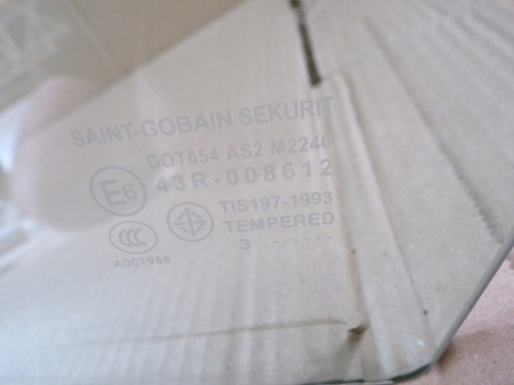 фото №7, Mazda 3 стекло левый перед 5 дверная