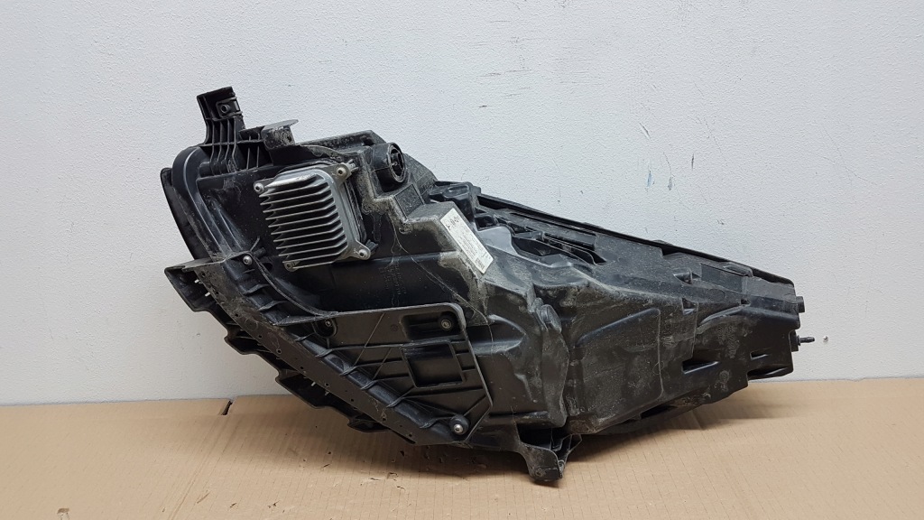 Фара перед правий tesla 3 y рестайлінг  full led 1514953 Ціна