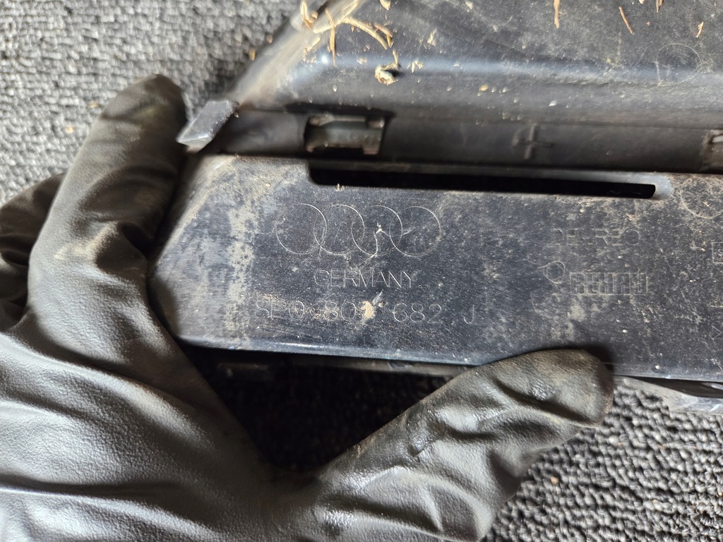 фото №9, Решётка радиатора решётка противотуманной фары правая audi a3 8p 2008-2012 lift 8p0807682j