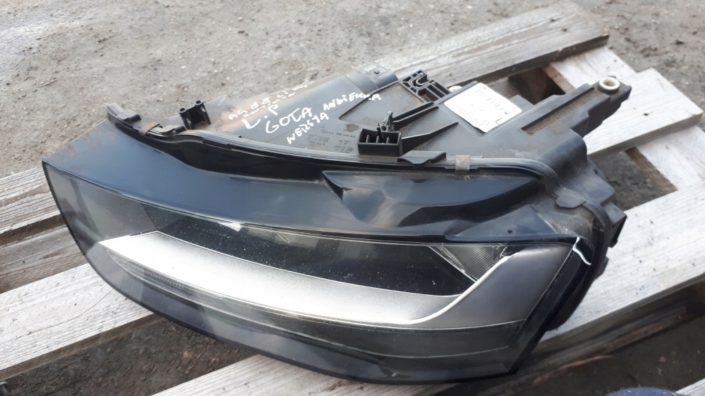 Купить A4 b8 рестайлинг  фара левая перед передняя uk