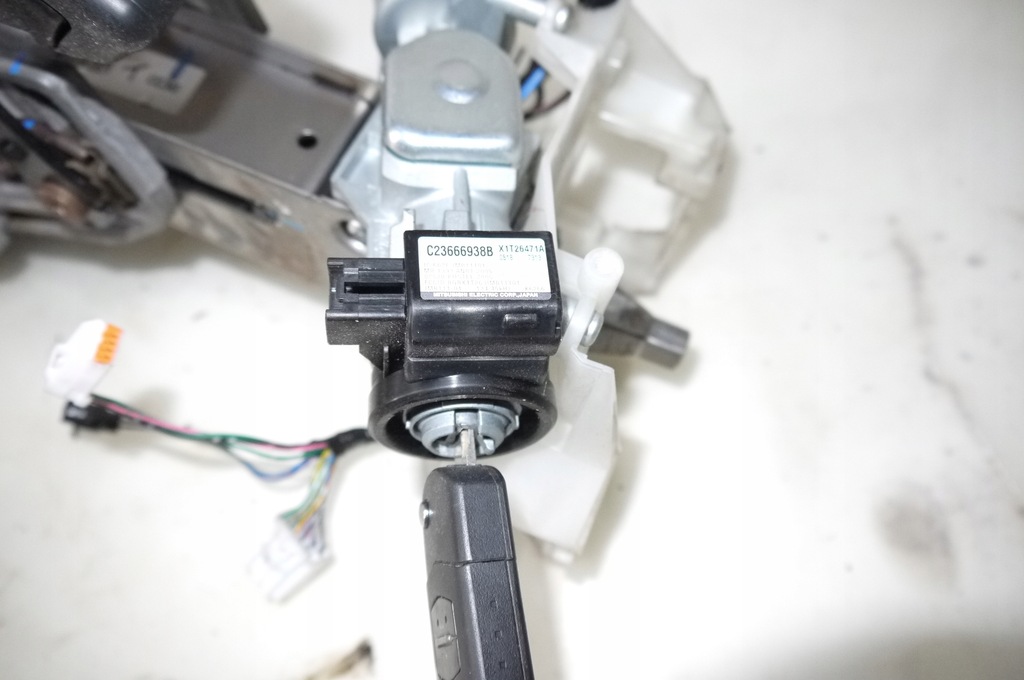 фото №5, Ключ замок зажигания колонка иммобилайзер mazda 5 c23666938b