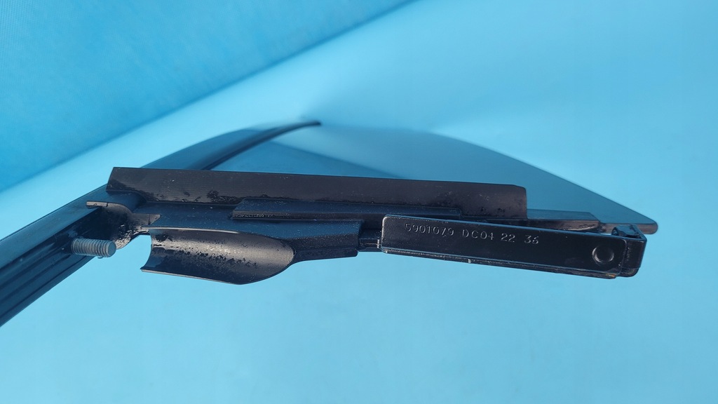 фото №13, Mercedes eqe w295 350+ стекло боковая сталь дверь левый задняя a2957309300 2022