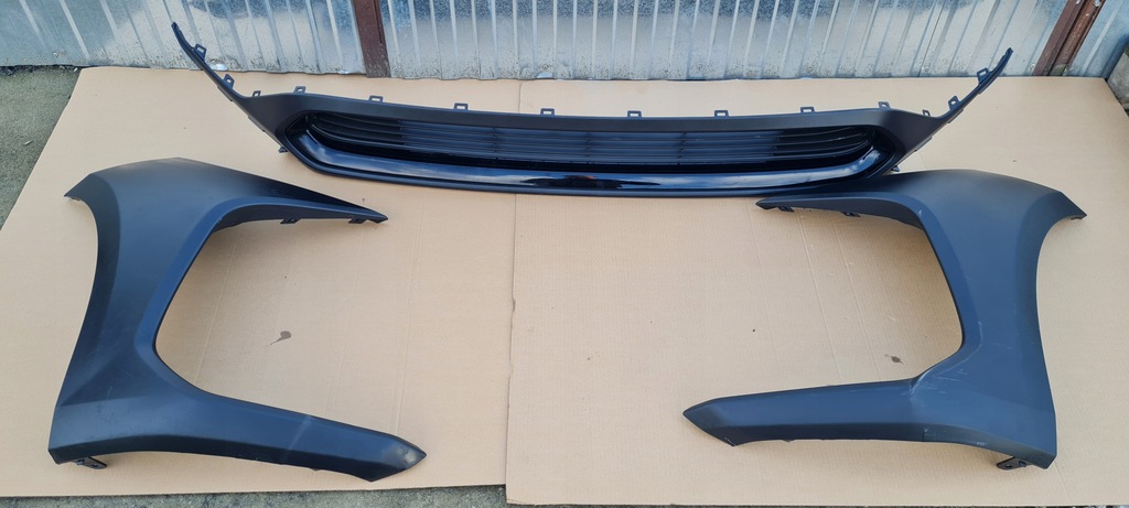 фото №1, Накладка решётка бампер toyota bz4x перед