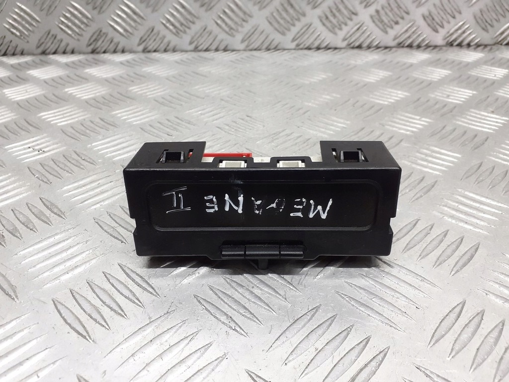 фото №1, Дисплей renault megane ii 8200107839