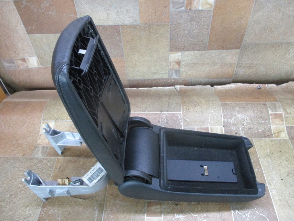 фото №13, Підлокітник audi a6 c6 czarna шкіра