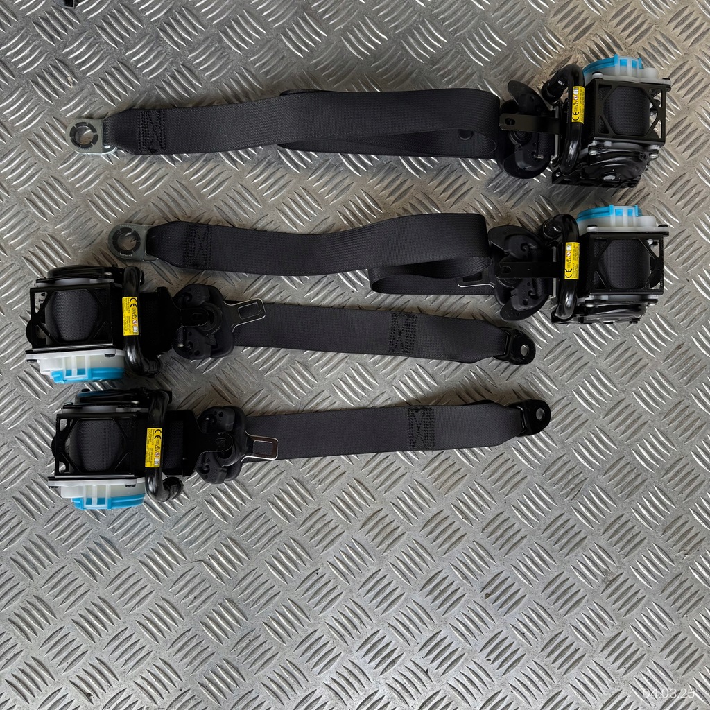 фото №4, Приборная панель комплектная подушка безопасности консоль ремни приборная панель toyota yaris cross 2022 rok