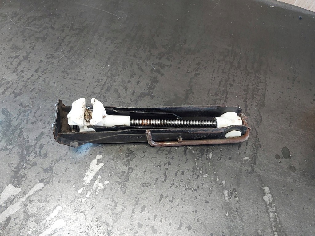 фото №10, Домкрат автомобильный opel corsa b 90135101