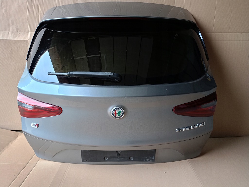 фото №1, Кришка багажника задня камера alfa romeo stelvio