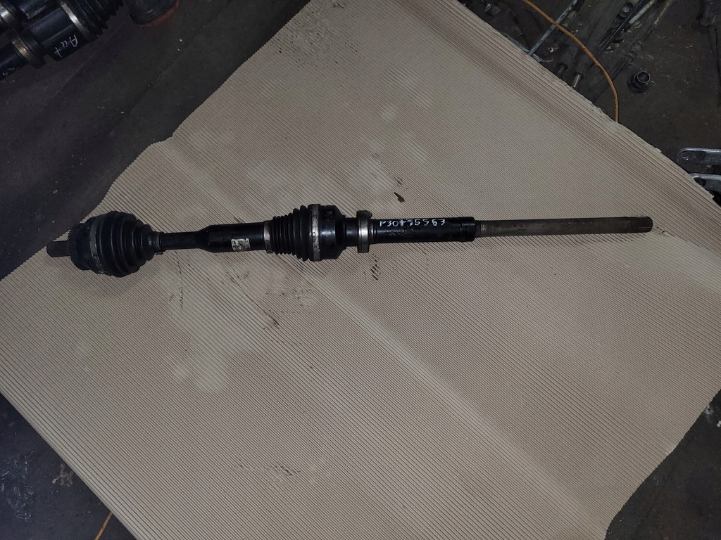 фото №1, Привідний вал права xc90 2.4 d5 30735563 автоматична коробка передач