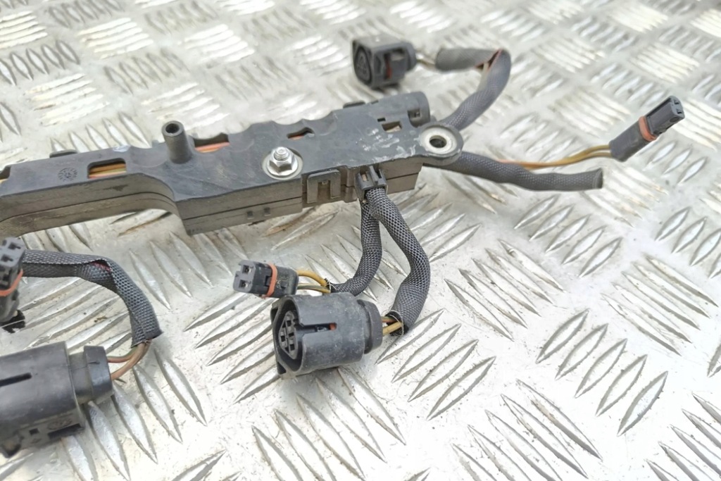 фото №7, Провода топливные bmw 7 f01, f02 7599696 4.4l бензиновый 330kw 2013