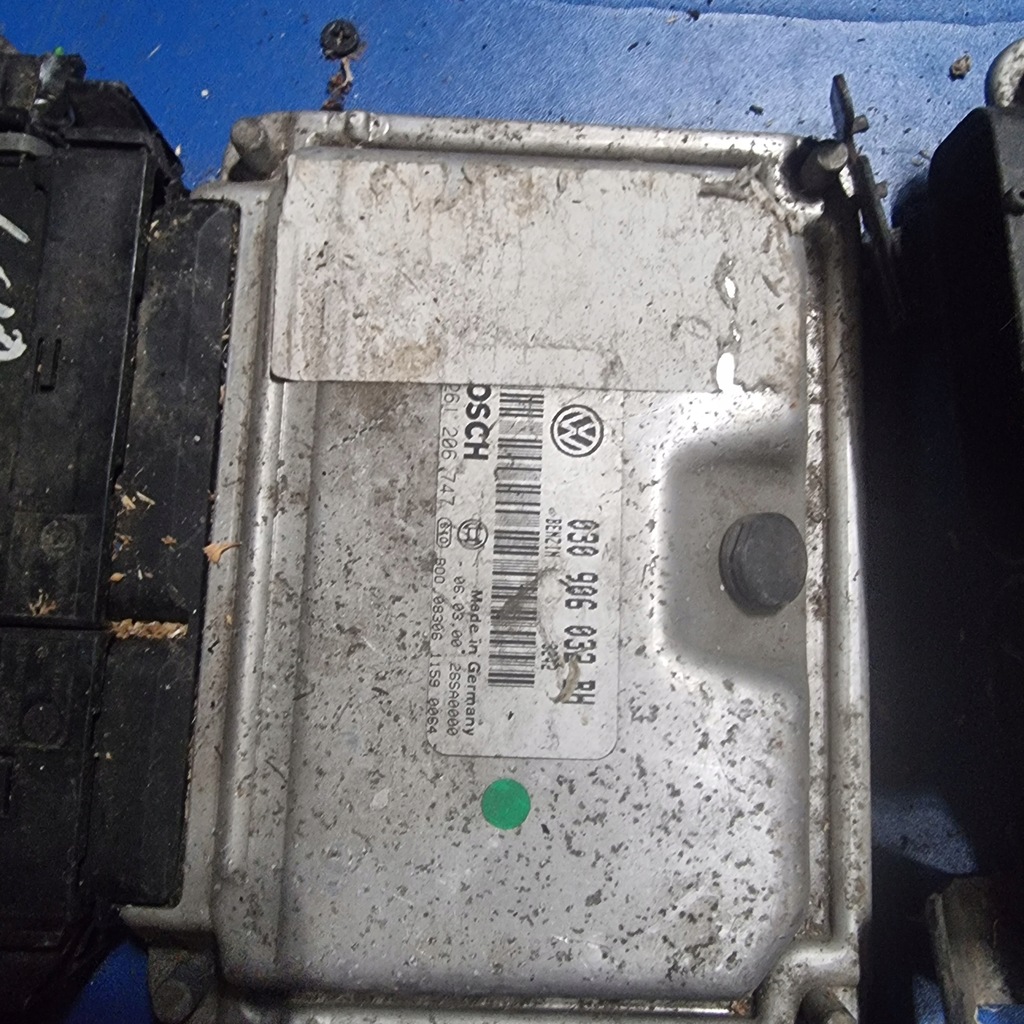 фото №1, Блок управления двигателя bosch 030906032bh