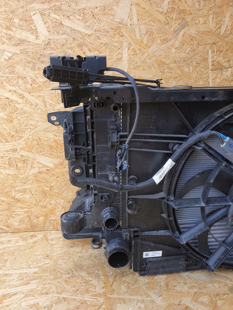 фото №12, Volvo xc40 pas передний радиатор 1.5 гибрид lift