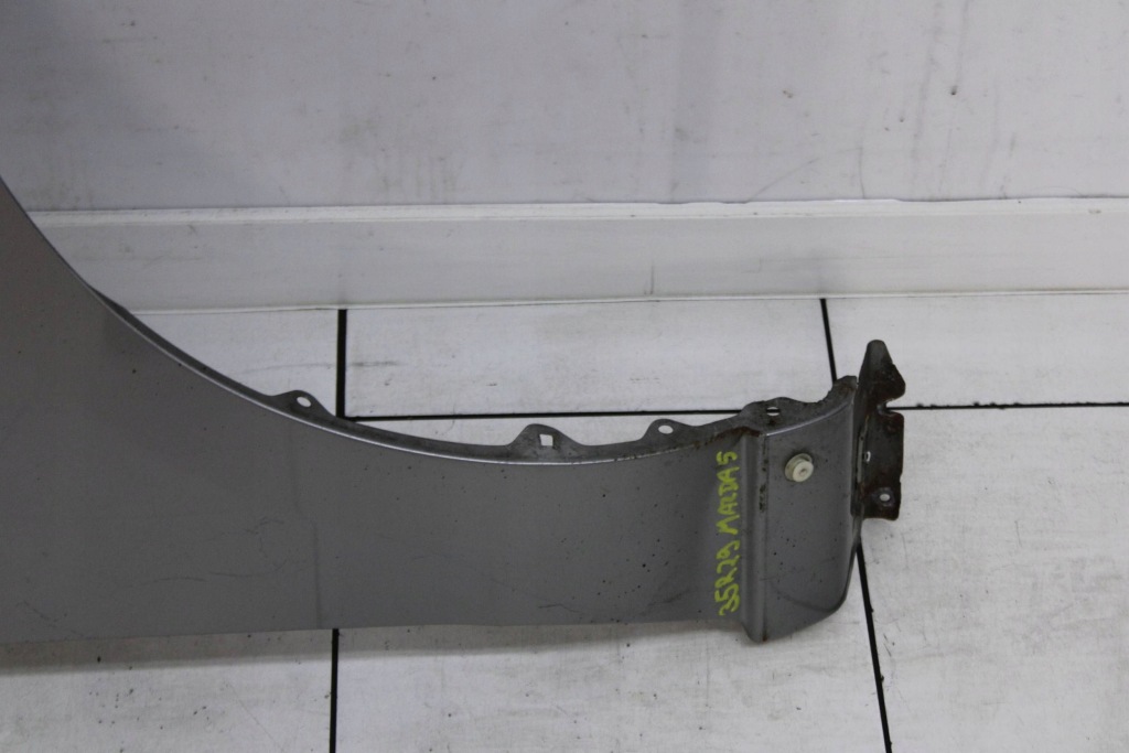 Mazda 5 v cr 05r- крыло  правый  перед передний 38p с Разборки